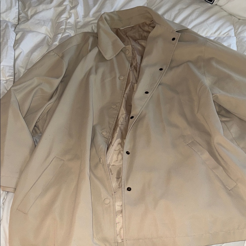 Women’s Classic Tan Trench Coat